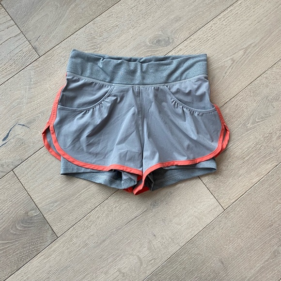 Lucy work out shorts - Picture 8 of 11